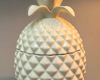 Blanc de Chine Style Pineapple Canister 