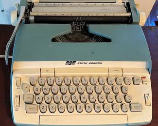 Vintage Smith Corona Coronet Automatic Electric Typewriter 