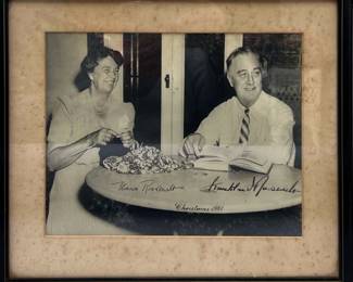 Franklin and Eleanor Roosevelt Signed 1941 Christmas Photograph, as seen on the Antiques Roadshow!!! 