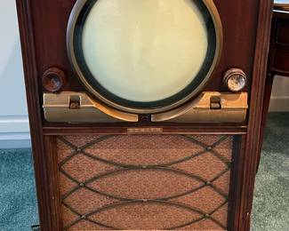Vintage Zenith Porthole Console Television, parts or repair only!! Not allowed to plug in to test and priced as such!!