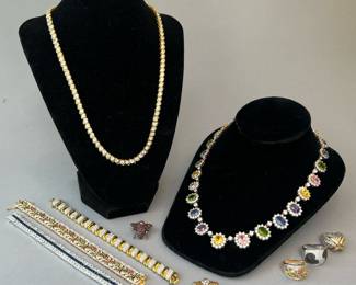 Nice Selection of Sterling Silver Jewelry 
