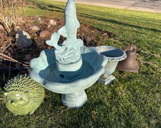 Mushroom Gnome Cement Scene Cast Cement Frogs Cement Mushroom Scene Glazed Ceramic Bird Bath Cement Garden Bunny
