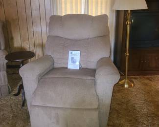 Nice Lift Chair