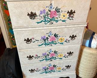 Sumpter Furn Co N. Carolina chest and matching dresser