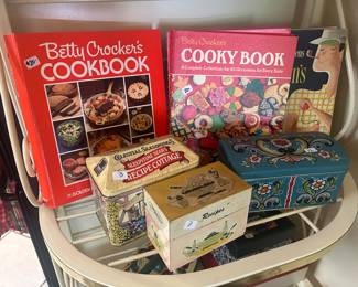 Cookbooks and recipe boxes 