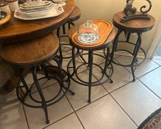 4 industrial style barstool with adjustable height