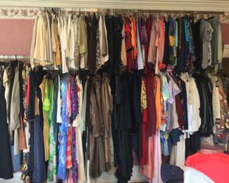 Overview of vintage clothing - dresses, jackets, coats, furs, blouses, tops, shrugs, t-shirts