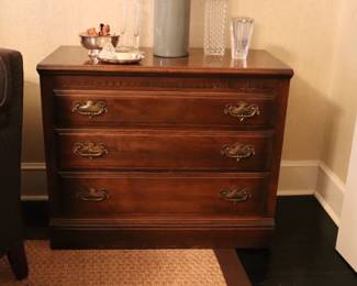 ETHAN ALLEN Classic Manor Solid Hard Rock Maple 3 Drawer Chest 