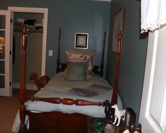 Four Poster Twin Bed Set
