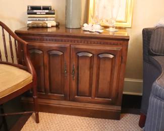 ETHAN ALLEN Classic Manor Solid Hard Rock Maple 34" Two Door Cabinet