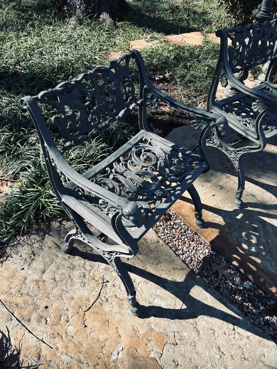 Elegant Tudor estate in West Fort Worth starts on 3/22/2024