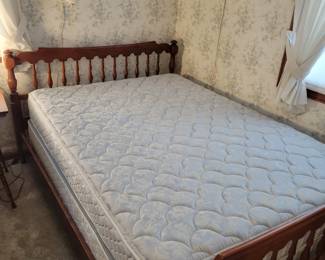 Full size bed and frame 