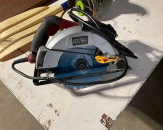Circular Saw by Chicago Electric