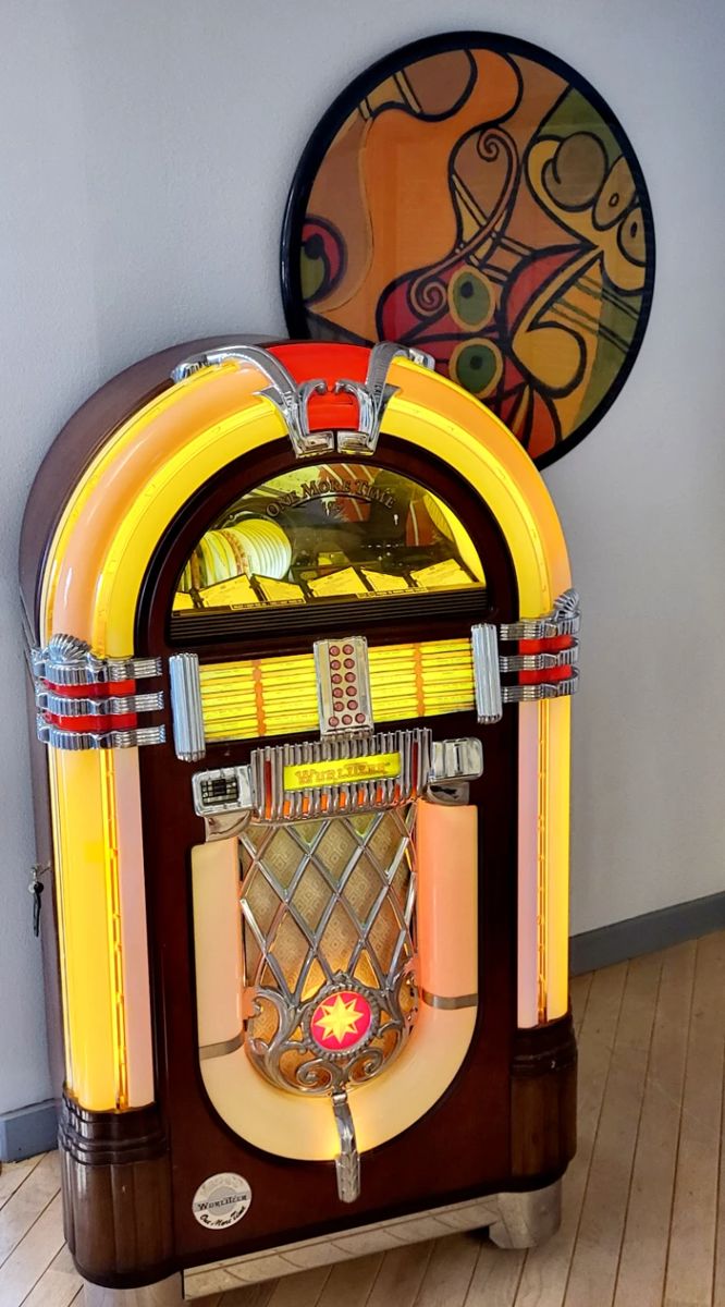 WULITZER ONE MORE TIME 1015 with New Player.