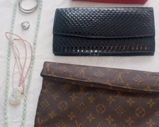 Jade beads 50
 pendent dragon\phoenix45
Sterling ring 60 moonstones earrings 30
Zippers 15 red wallet 9 vintage snake clutch 50 Louis Vuitton cosmetics bag 300 vintage