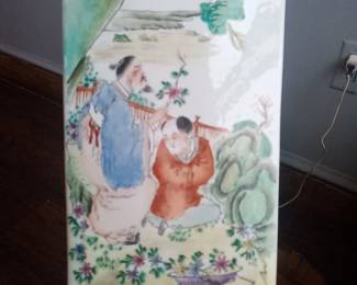 Large Chinese vase 600.00
Perfect