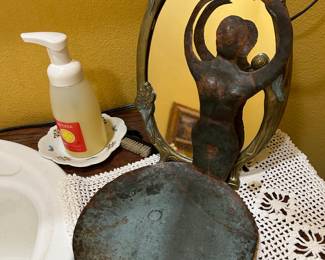 Art deco mirror in bathroom 