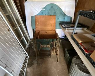 2nd garage items  - Vintage Singer sewing machine base