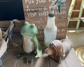 Screen porch off kitchen 