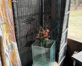 Room divider, small table & square glass container with flowers 