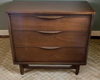 MCM Huntley Chest $185 or bid #61