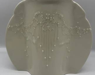 Decorative Ceramic Vase with Pearl Shape Drops