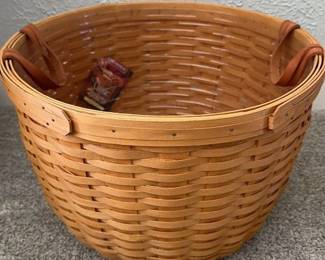 Longaberger Large Round Basket with Leather Handle