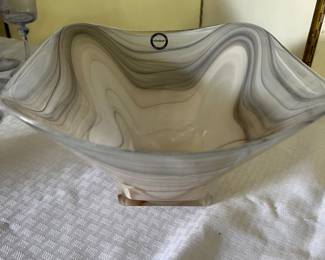 Shiraleah glass bowl