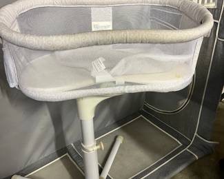 Halo bassinet