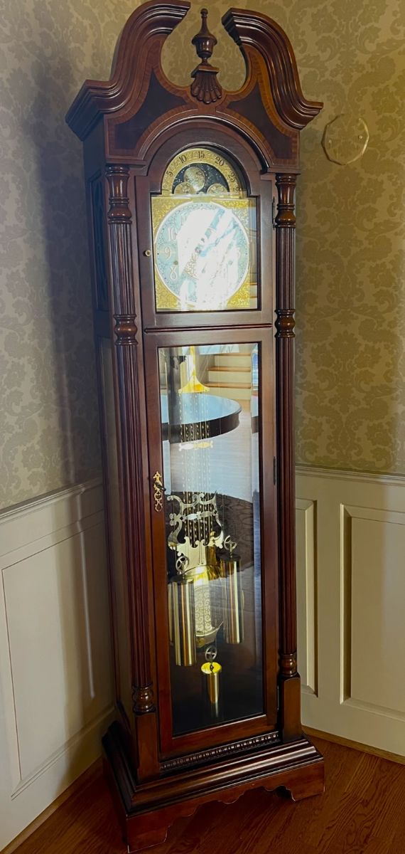 GUNNING AND COMPANY ESTATE SALES IS IN BLUE... starts on 4/6/2024