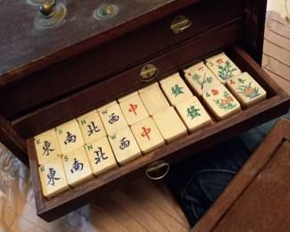 Vintage mahjong set