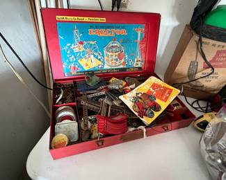 Erector set
