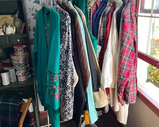 Bedroom 1
Ladies clothing xl- xxl
Talbots, bob mackay, ll bean and more