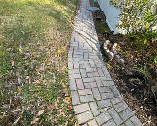 Approx 700 Pavers available - U pull them