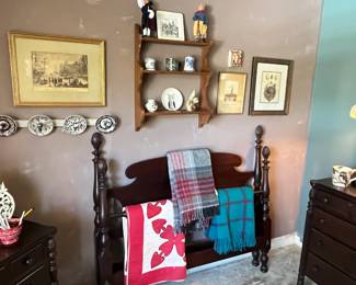 Bedroom 3
3/4 headboard, wool blankets, antique quilts