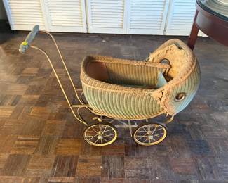 Early doll buggy - wicker