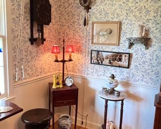 Dining Room
Arts & craft clocks, lamp, side tables
Antique piano stool claw & glass ball feet