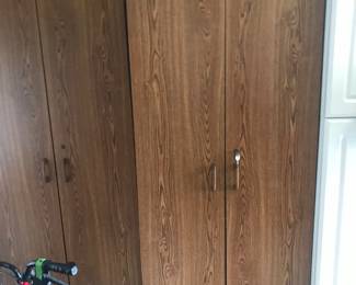 Cabinets, we have lots of cabinets!