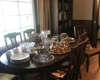 Vry nice dining table with six (6) chairs. The china cabinet is also available; the glass has been removed to use it as a bookshelf.
