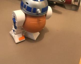 R2D2 Potato Head?!?