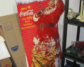 Coca-cola Santa (We gots 3)