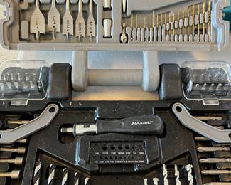 MaxBuilt Drill Bit Set