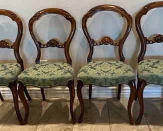 4 Vintage/Antique Dining Chairs 