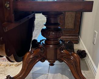 c 1850 Burr Walnut Loo Table 