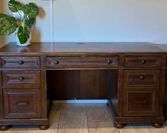 Office Desk w Drawers and File, Hutch and 2-Dr Lateral File 