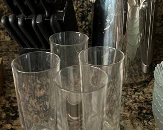 Knife Set w Block, Paster Cooker. Glassware