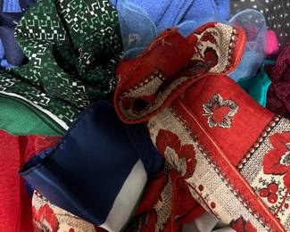 Women's Clothing, Shoes, Purses, Scarves