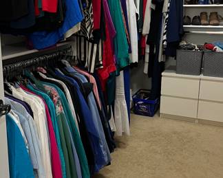 Women's Clothing, Shoes, Purses, Scarves