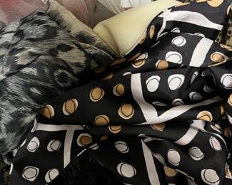 Women's Clothing, Shoes, Purses, Scarves