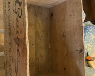 $60 	French vintage crate